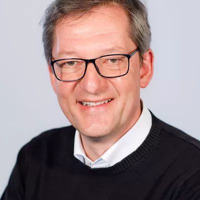 Gerd Neuhold, Sonntagsblatt